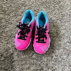 Girls Nike baseball/softball cleats
